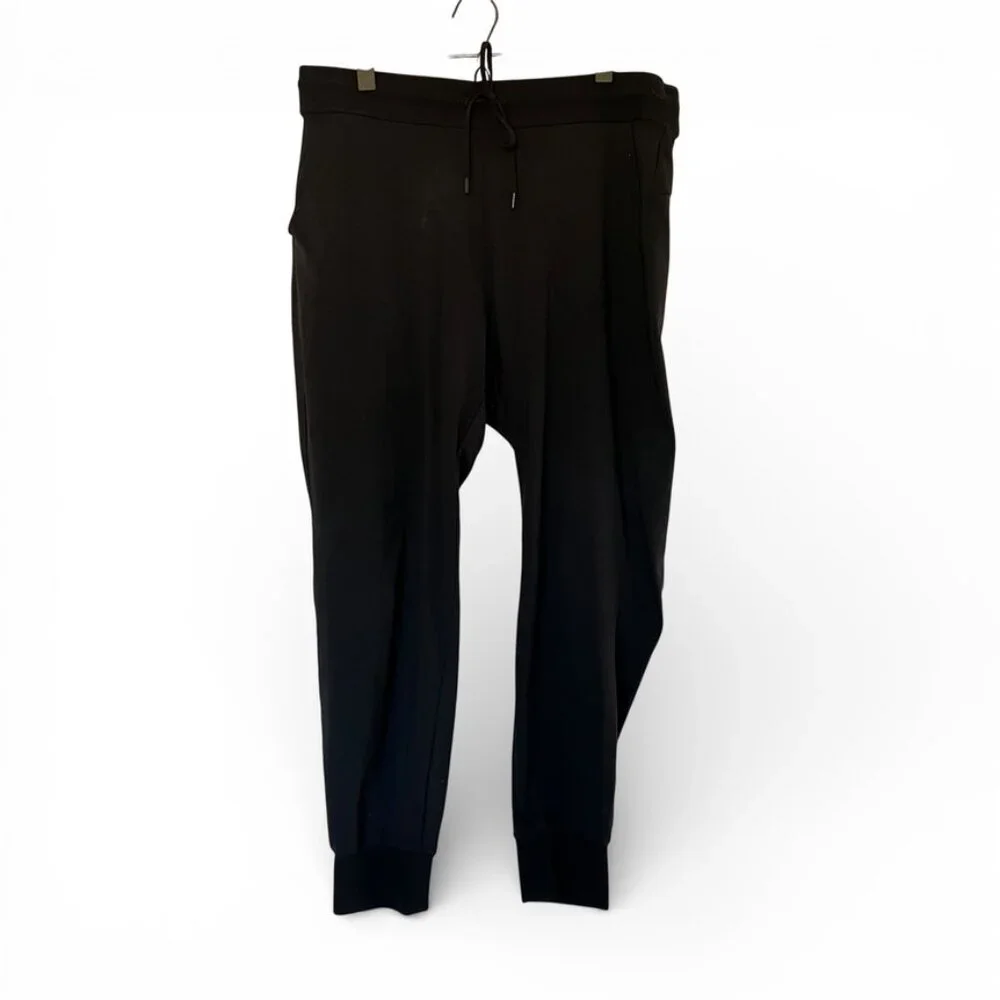Athleta Black Joggers Women’s M Athleisure Travel Lounge Gorpcore Pants Pockets - Picture 2 of 14